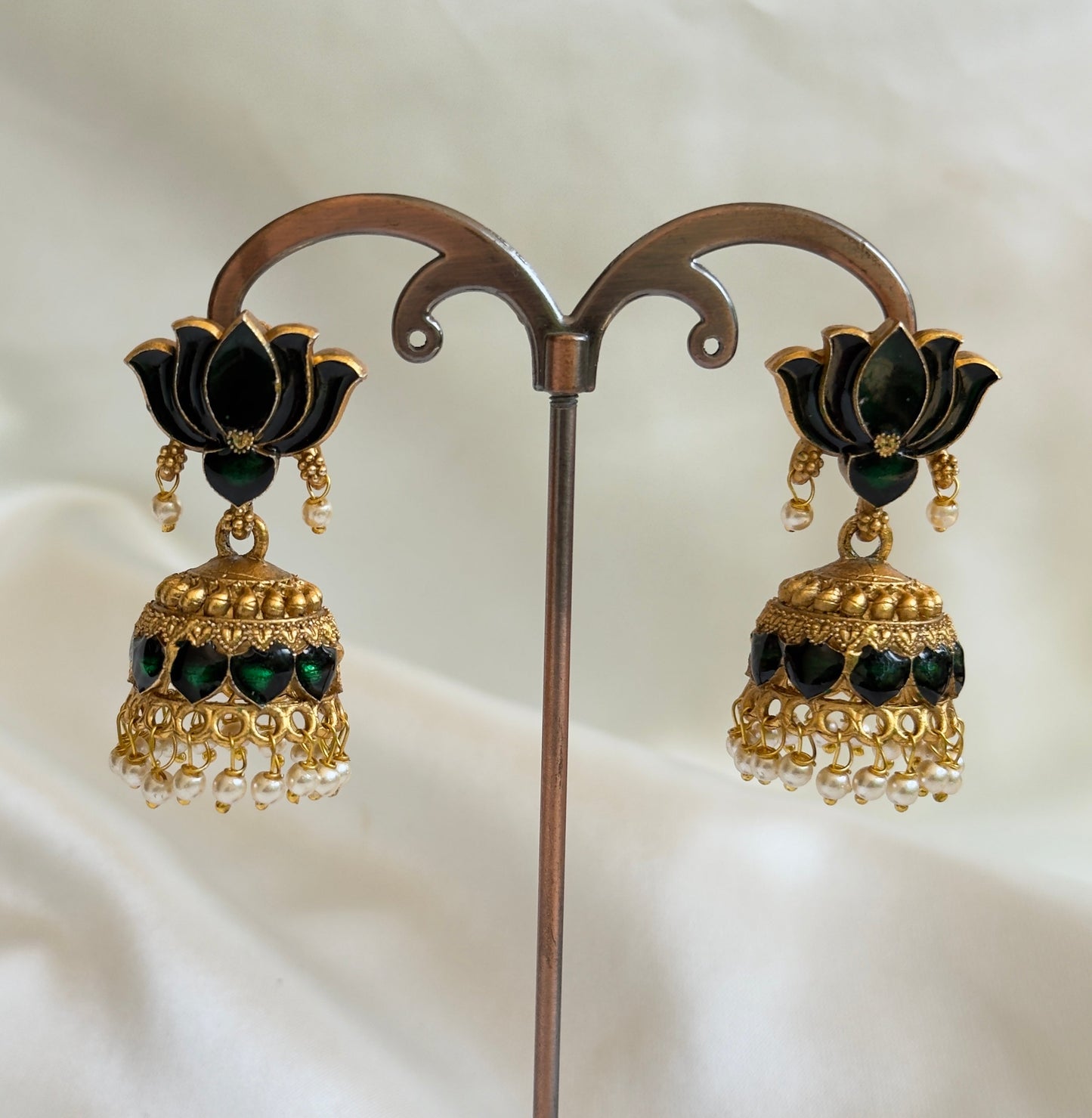 Lotus Devi Chocker Green