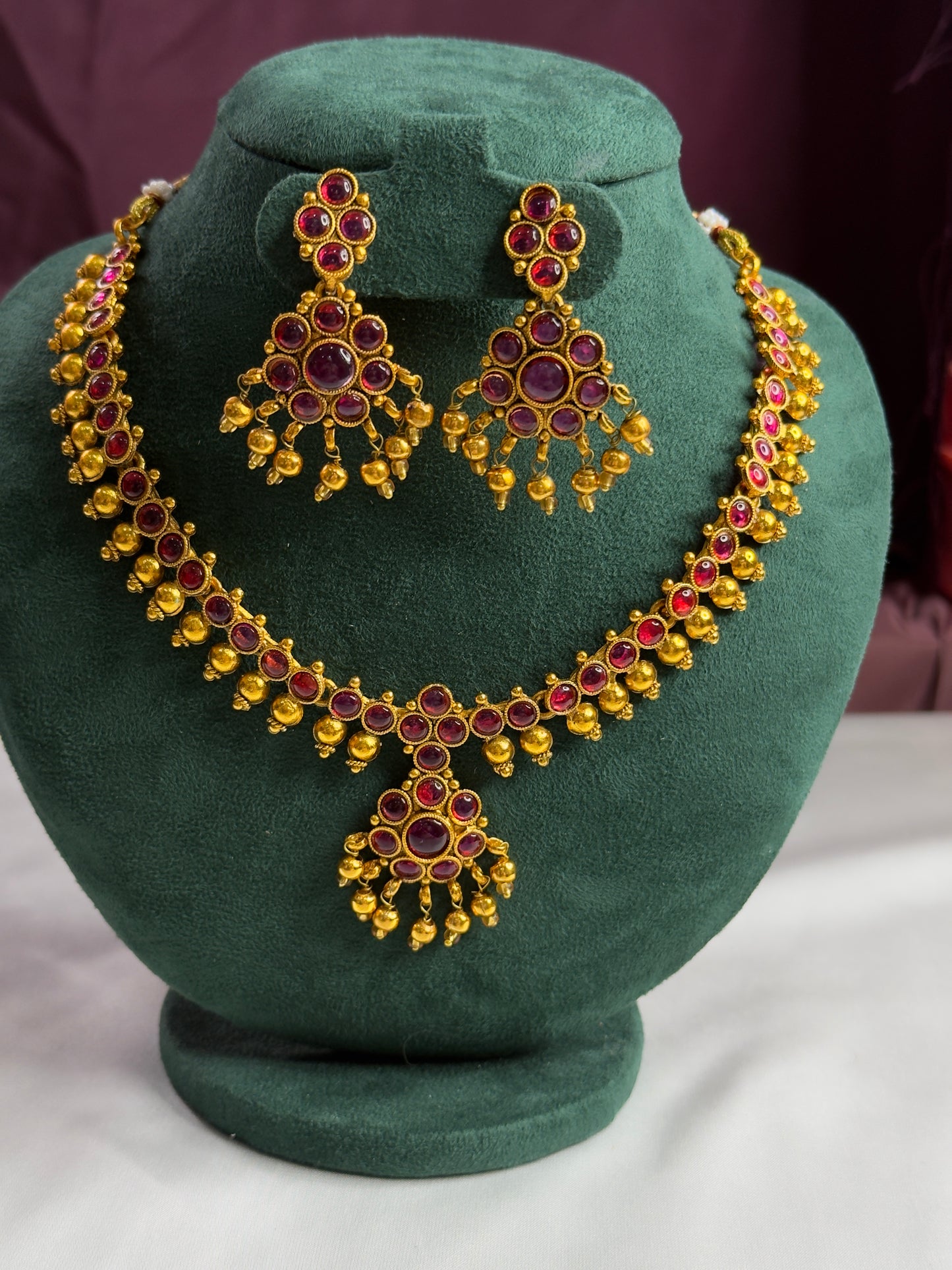 Kemp Golden Beads Attigai
Necklace