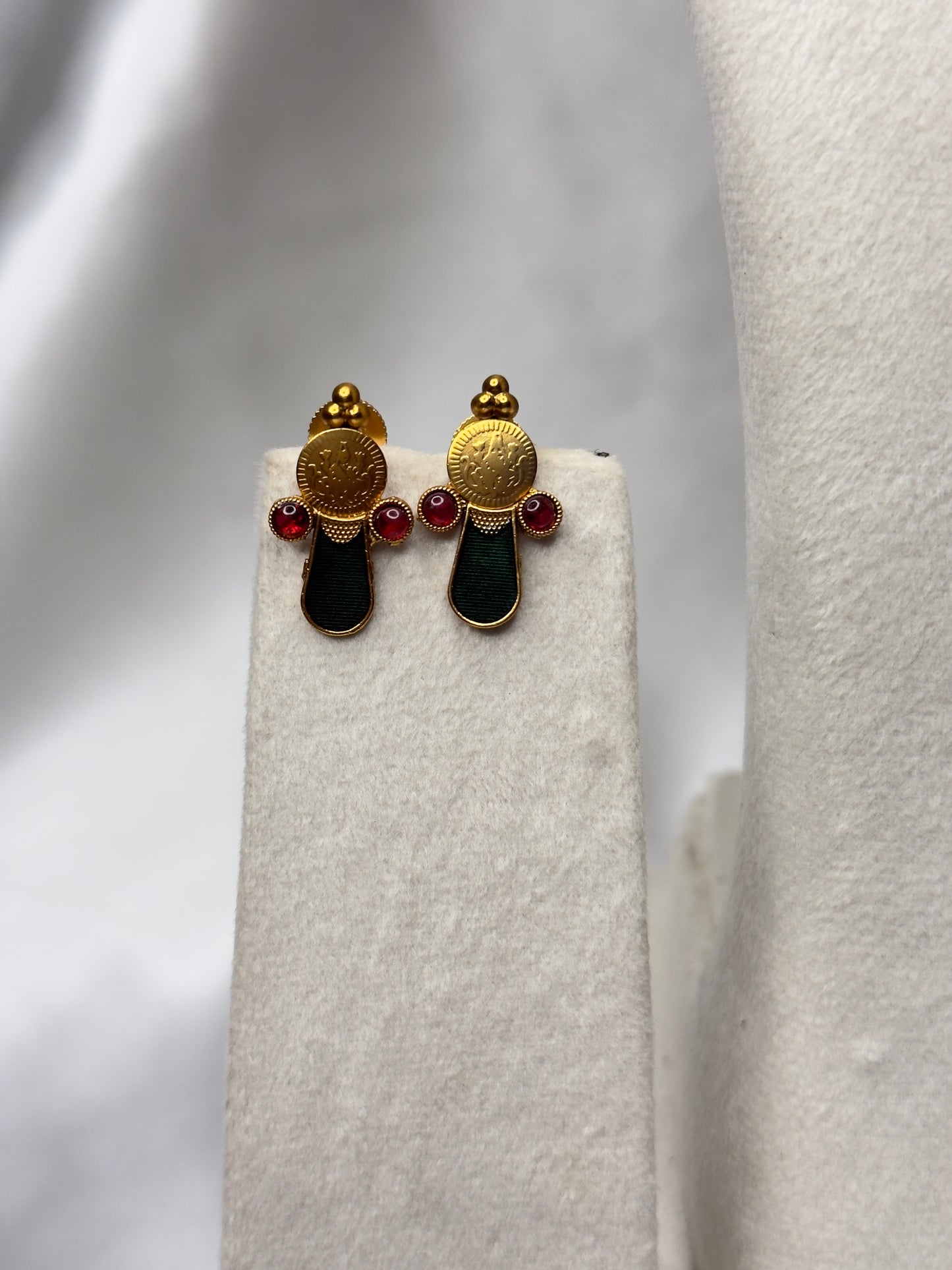 Kashi Nagapadam Short Neckpiece