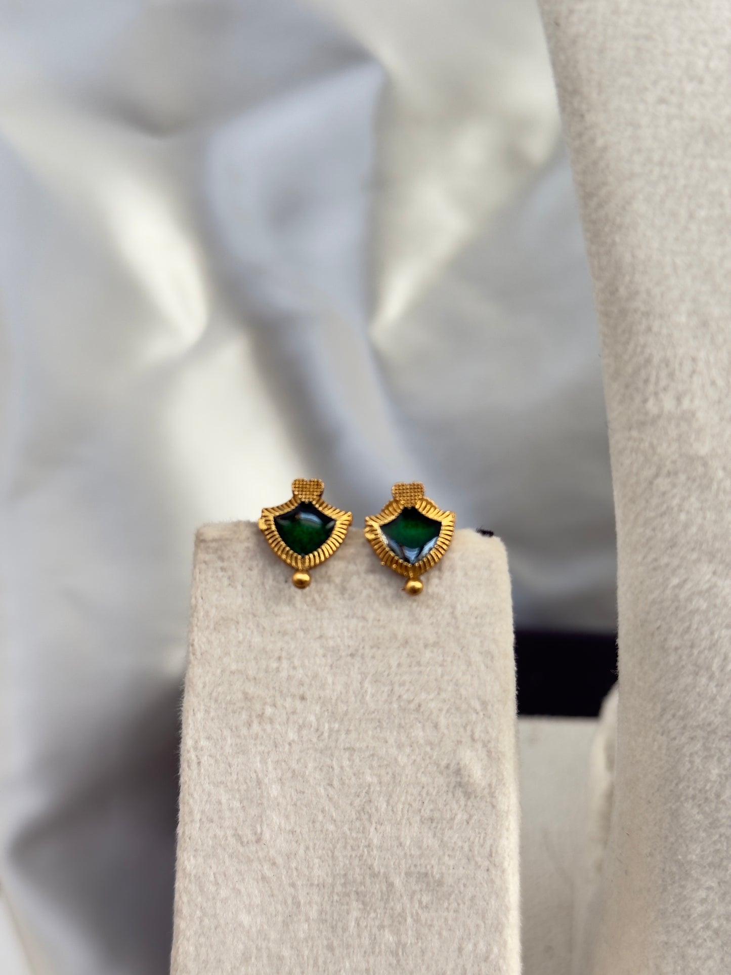 Simple Green Necklace Set