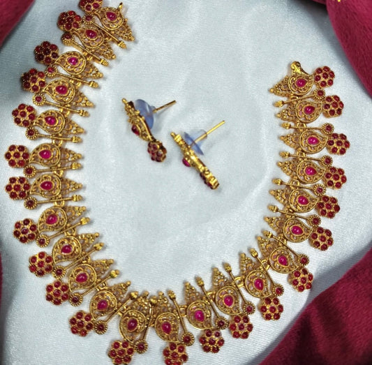 Antique Necklace
Jewellery Set
