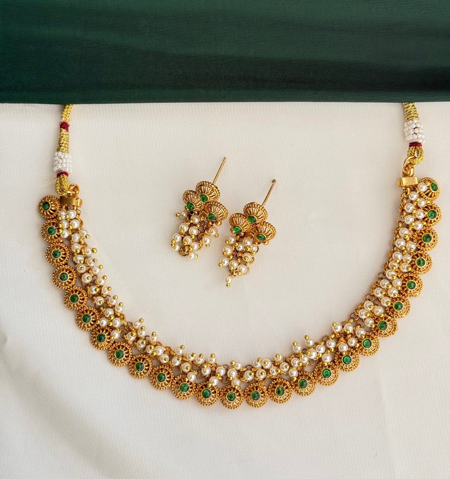 Pearl necklace set