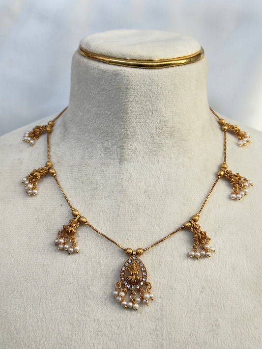 Invisible  Pearl Necklace set