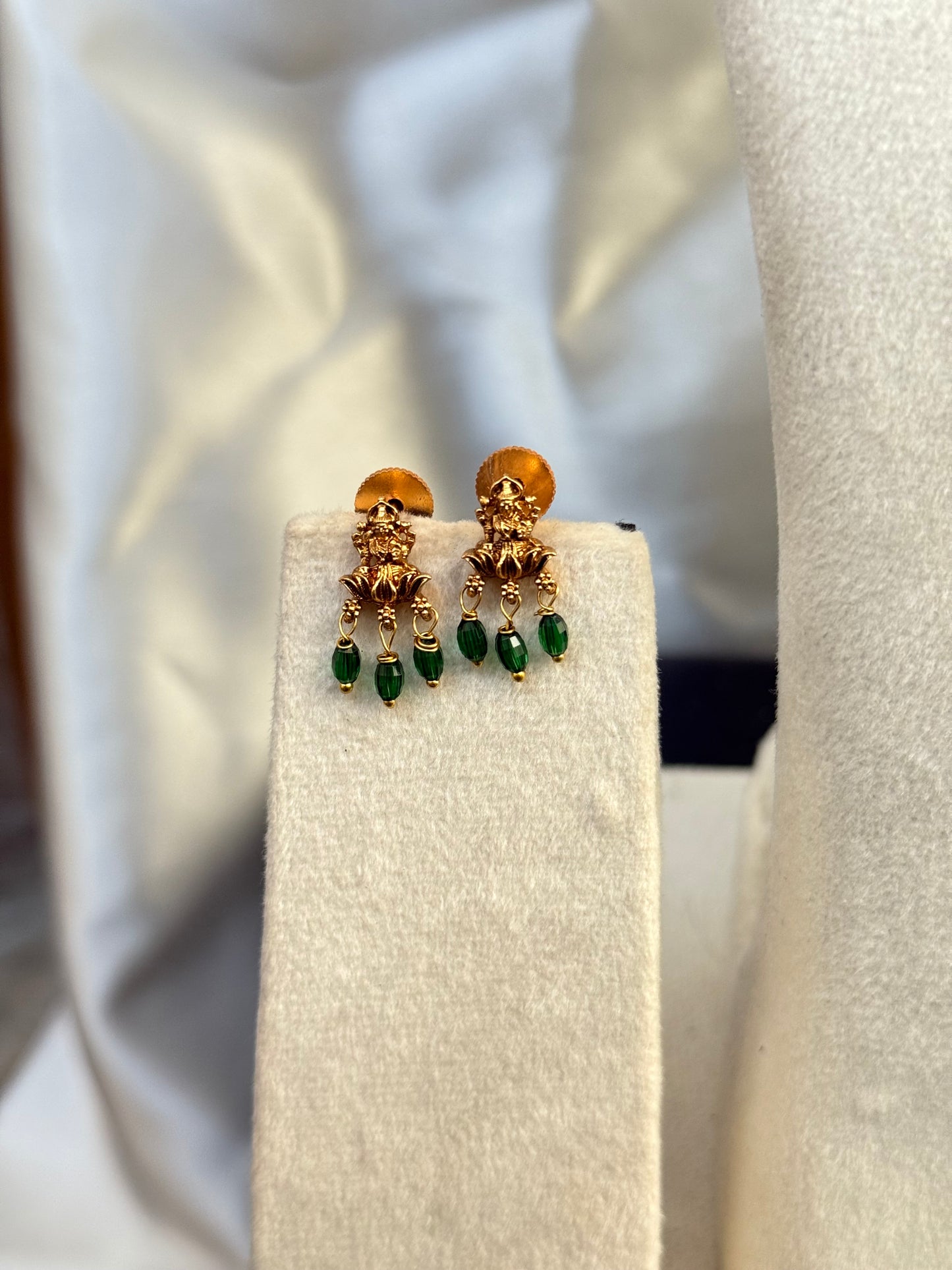 Gold Plated Austrian Stone And Temple Necklace Set