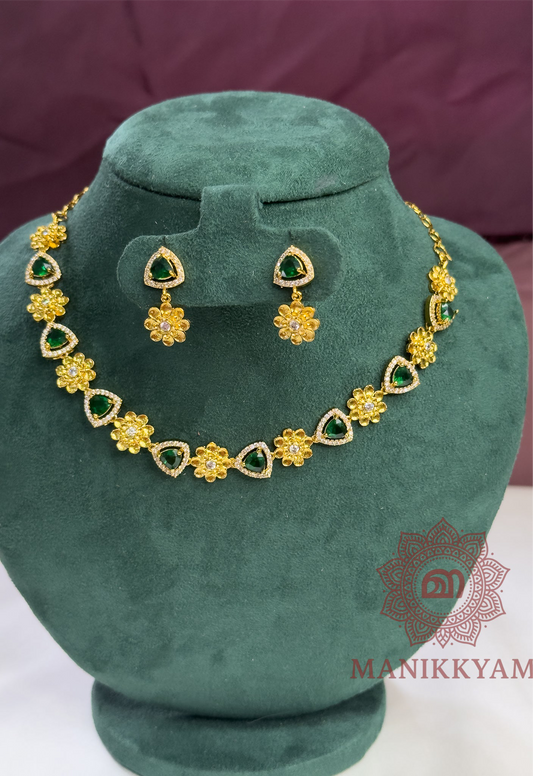 AD x Antique Gold Fusion
Necklace