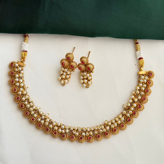 Pearl necklace set