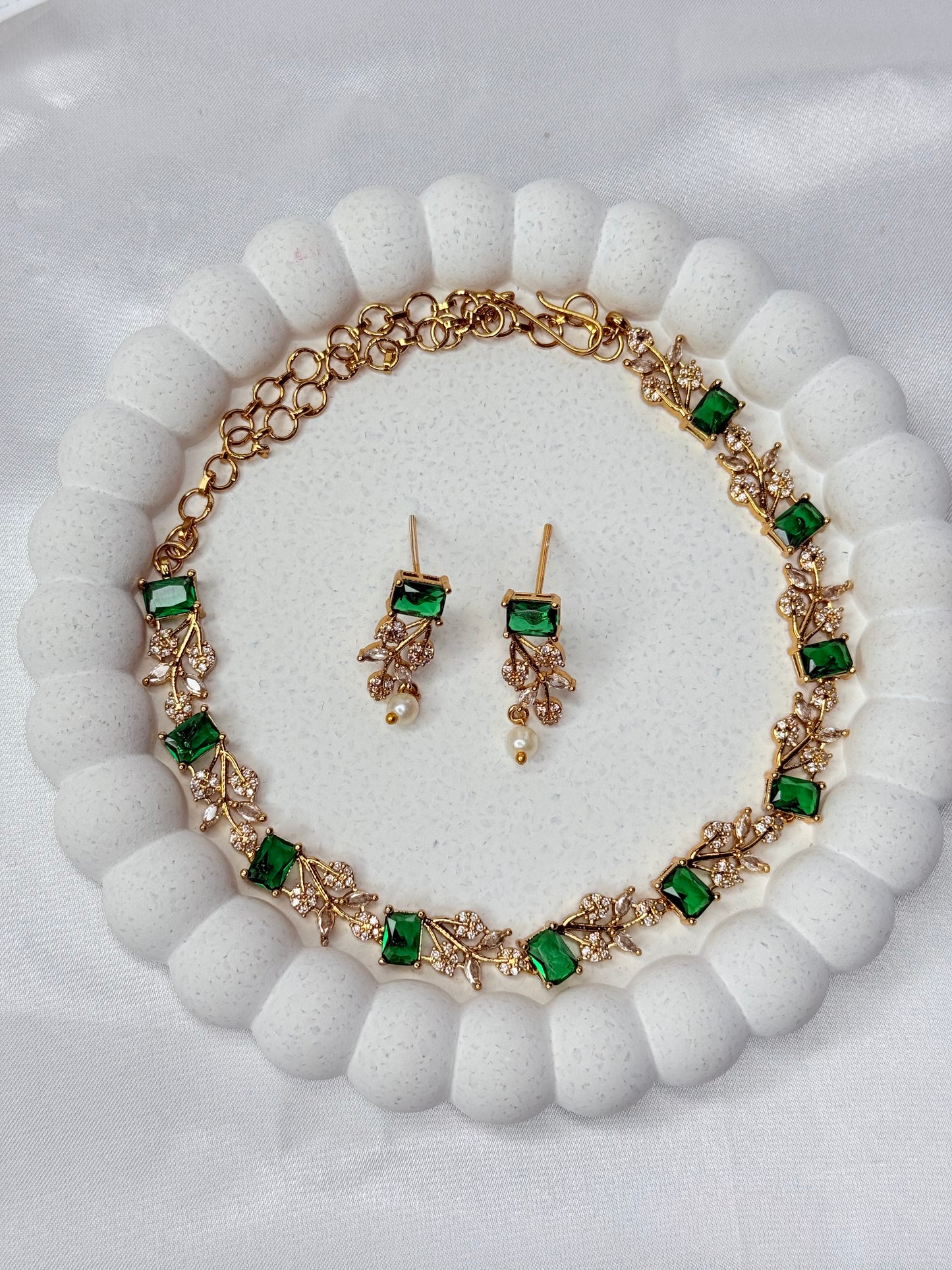AD Navaratna Necklace